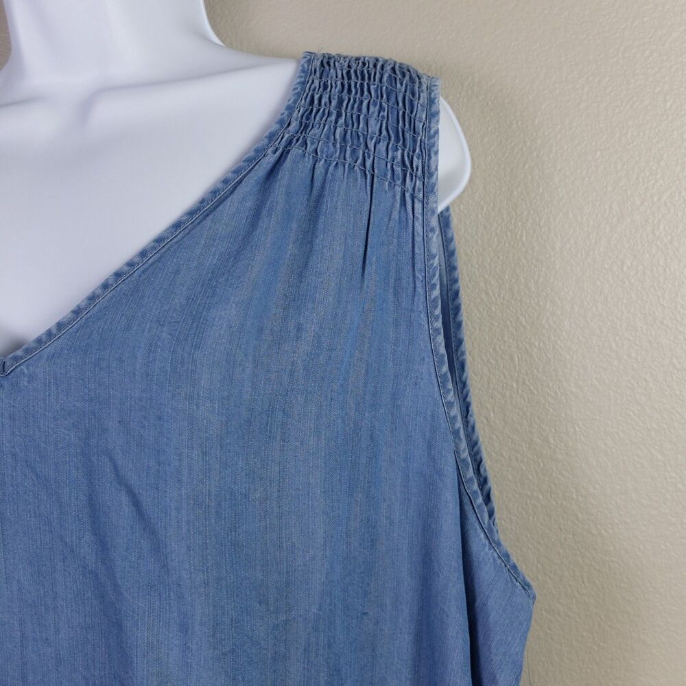 Time and Tru Blue Denim V-Neck Smocked Shoulder Tank Top Size XXL NWT - Picture 2 of 7